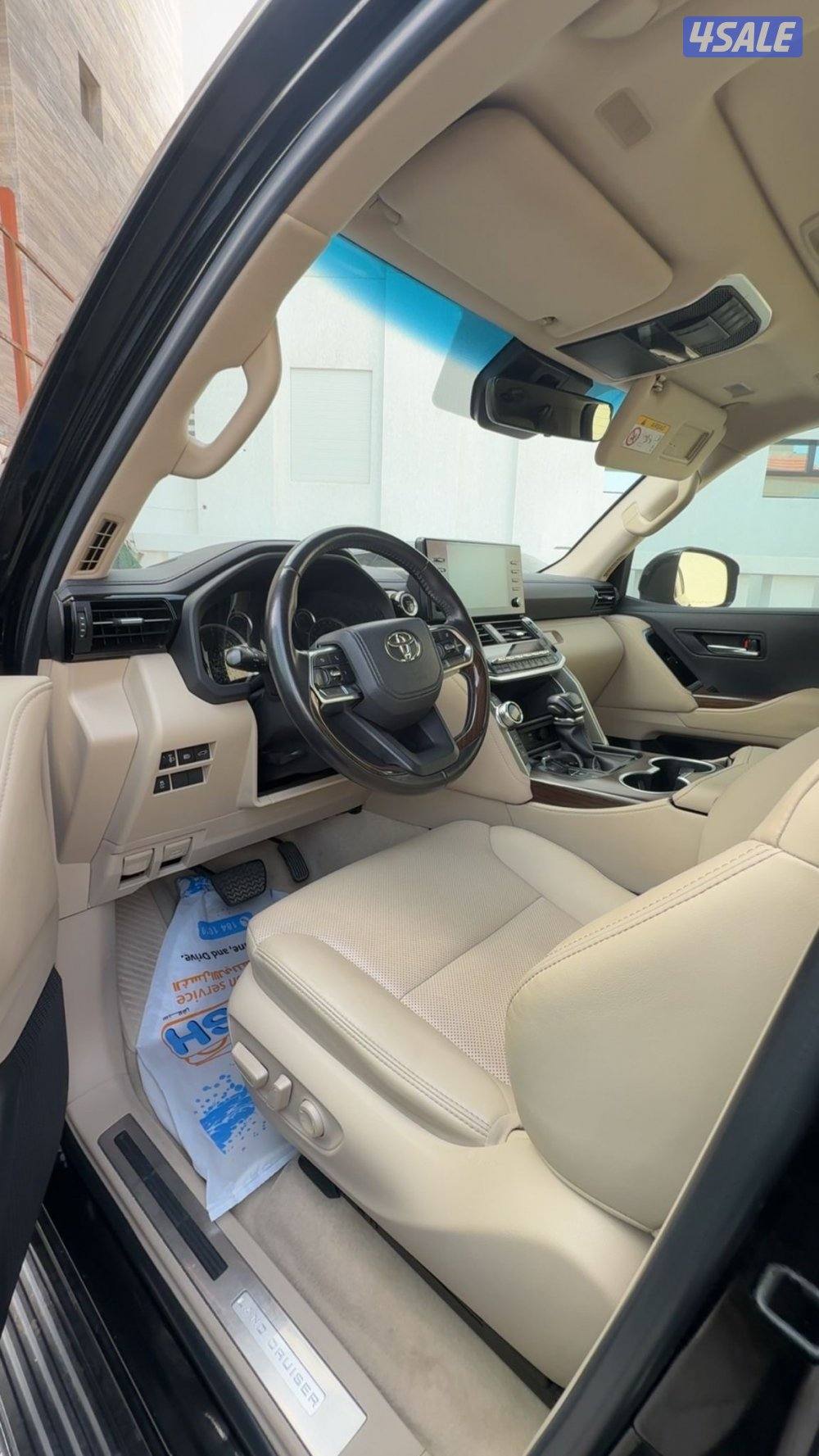 لاند كروز 20225