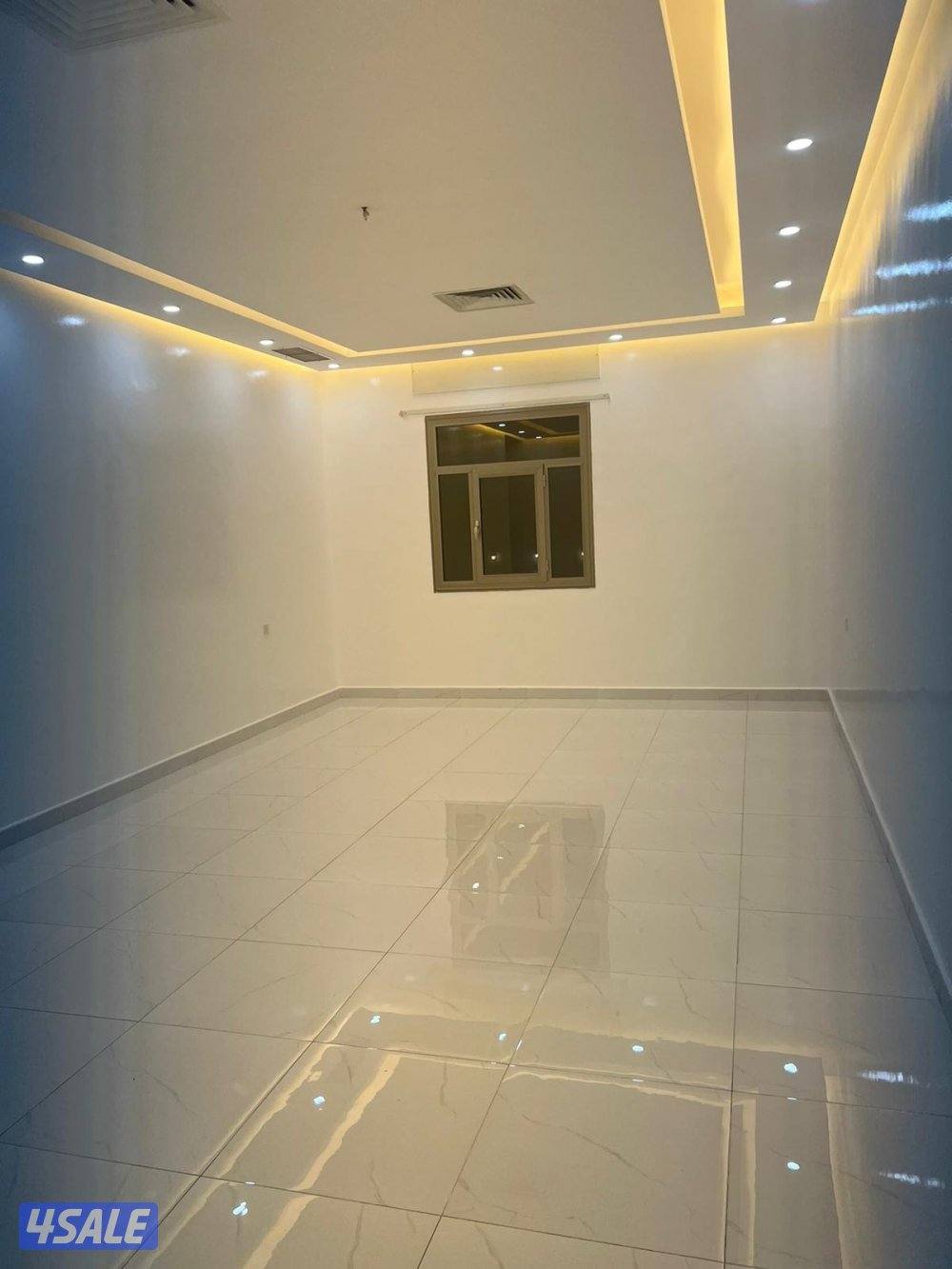 للإيجار شقة بالعمريه0