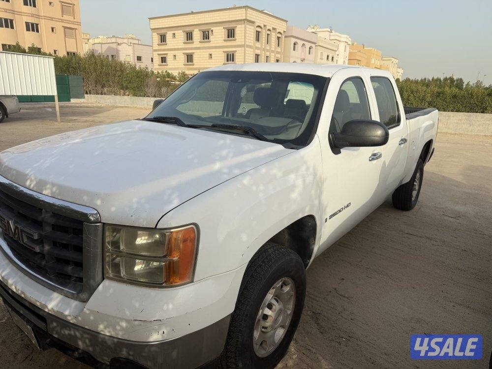 GMC ٢٠٠٨ ابيض اربع ابواب4