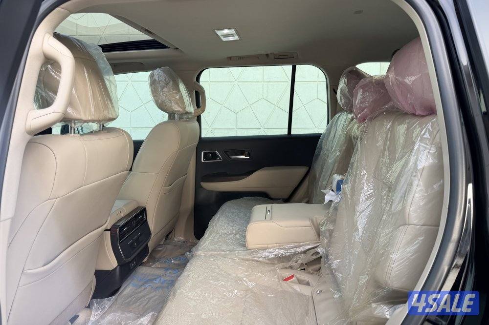 LAND CRUISER GXR AERO S TWIN TURBO4