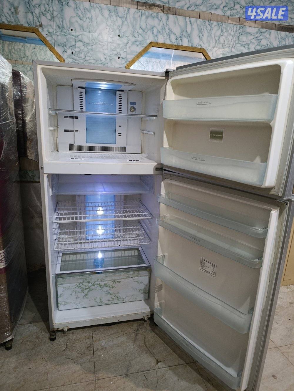 للبيع ثلاجه توشيبا 22 قدم بحاله ممتازه مع التوصيل والكفاله1