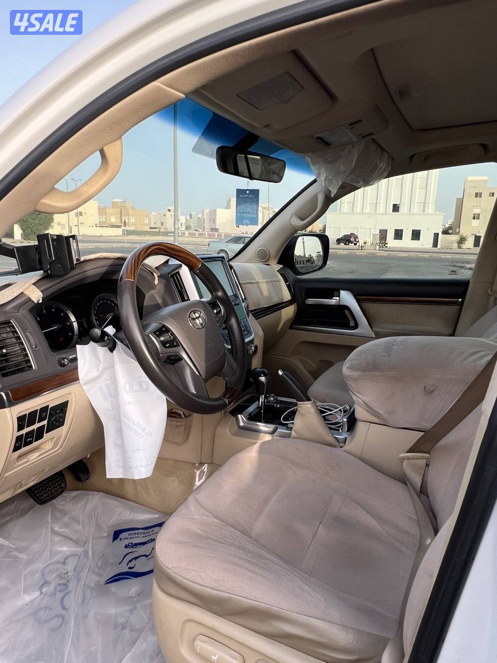 للبيع لاندكروزر VXR10