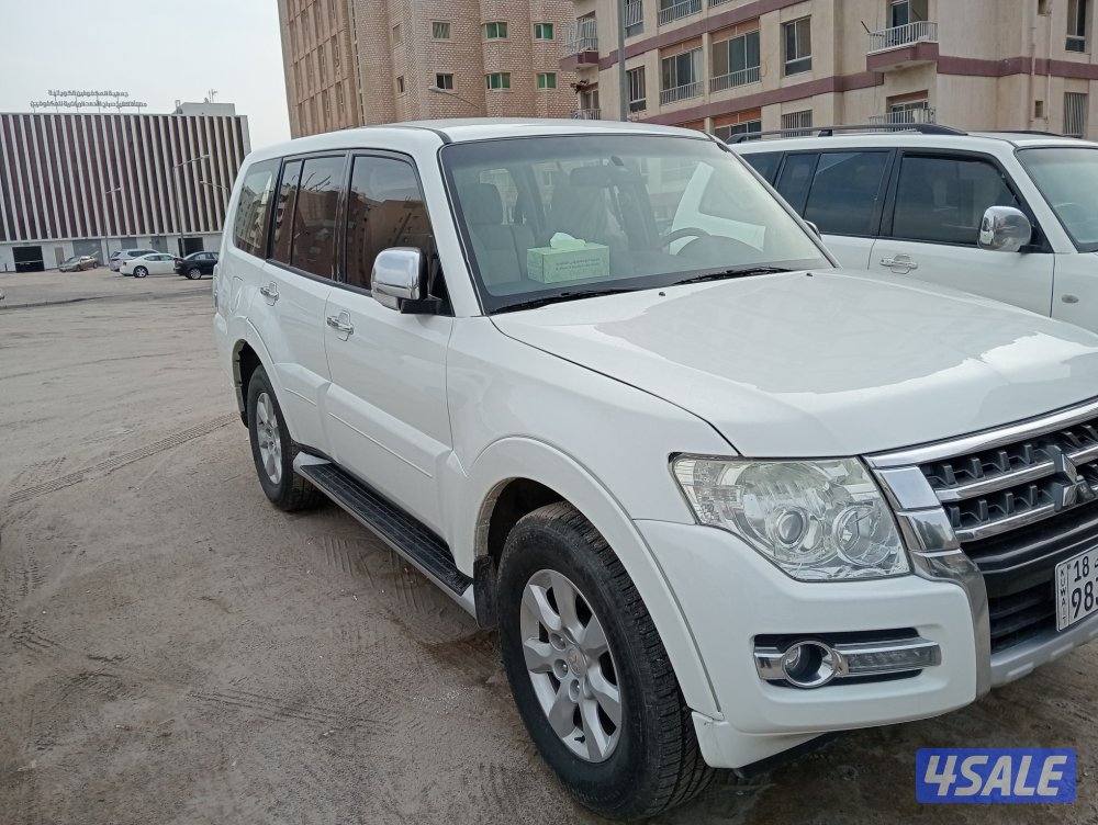 لسرعة البيع باجيرو 2020 ابيض بحاله ممتازه بسعر مغري5