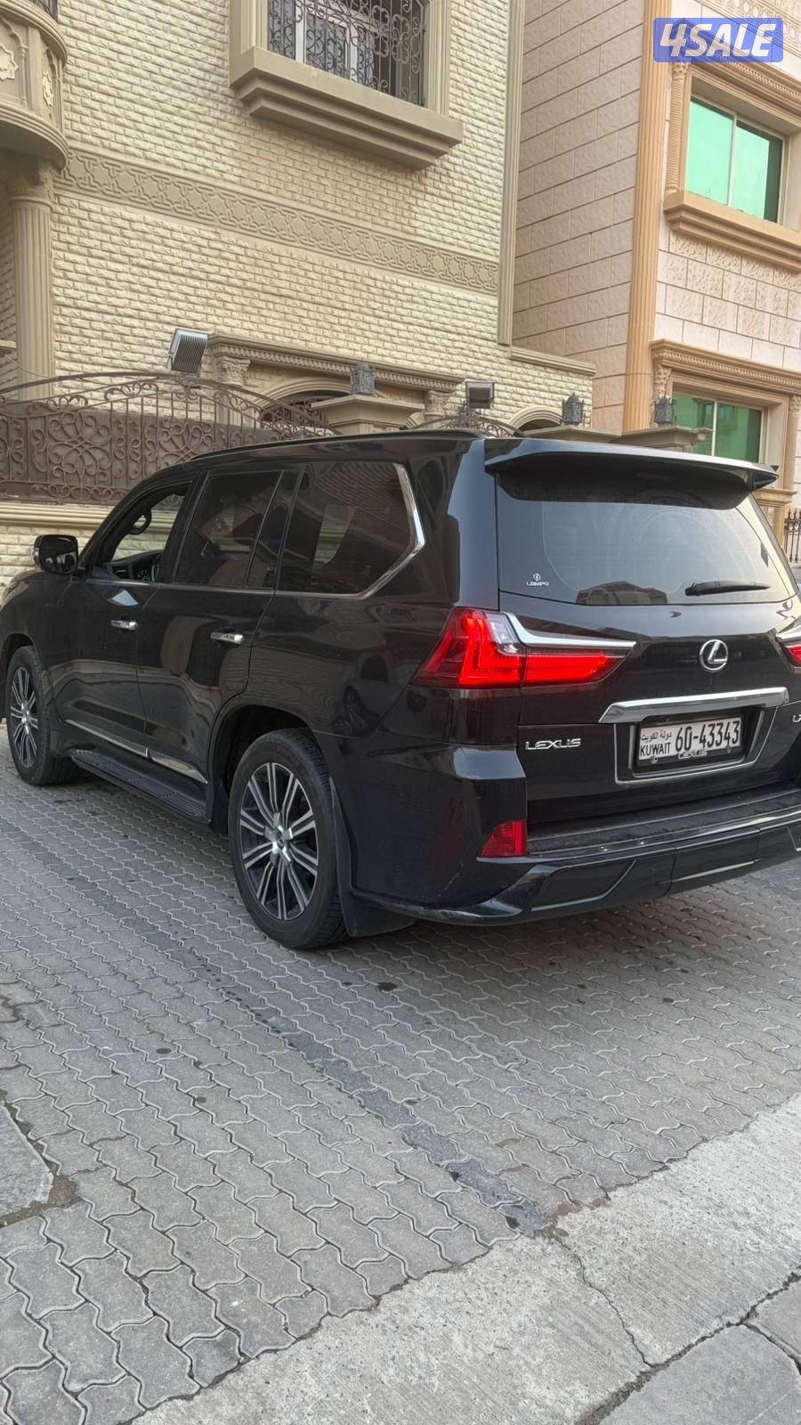 للبيع جيب لكزس0