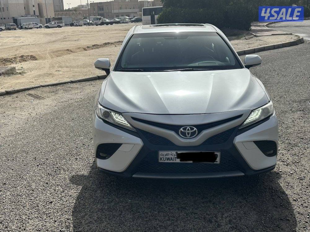 للبيع كامري  سبوت 2020 اعلى فئة كامل المواصفات المالك الاولى0