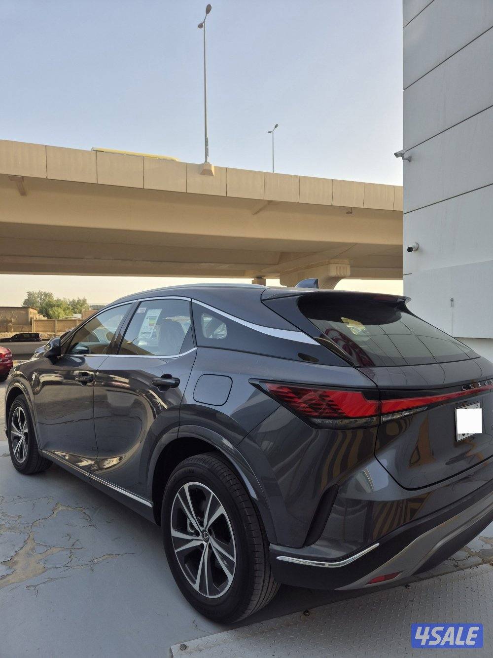 لكزس الساير RX350 2025 اصفاااار3