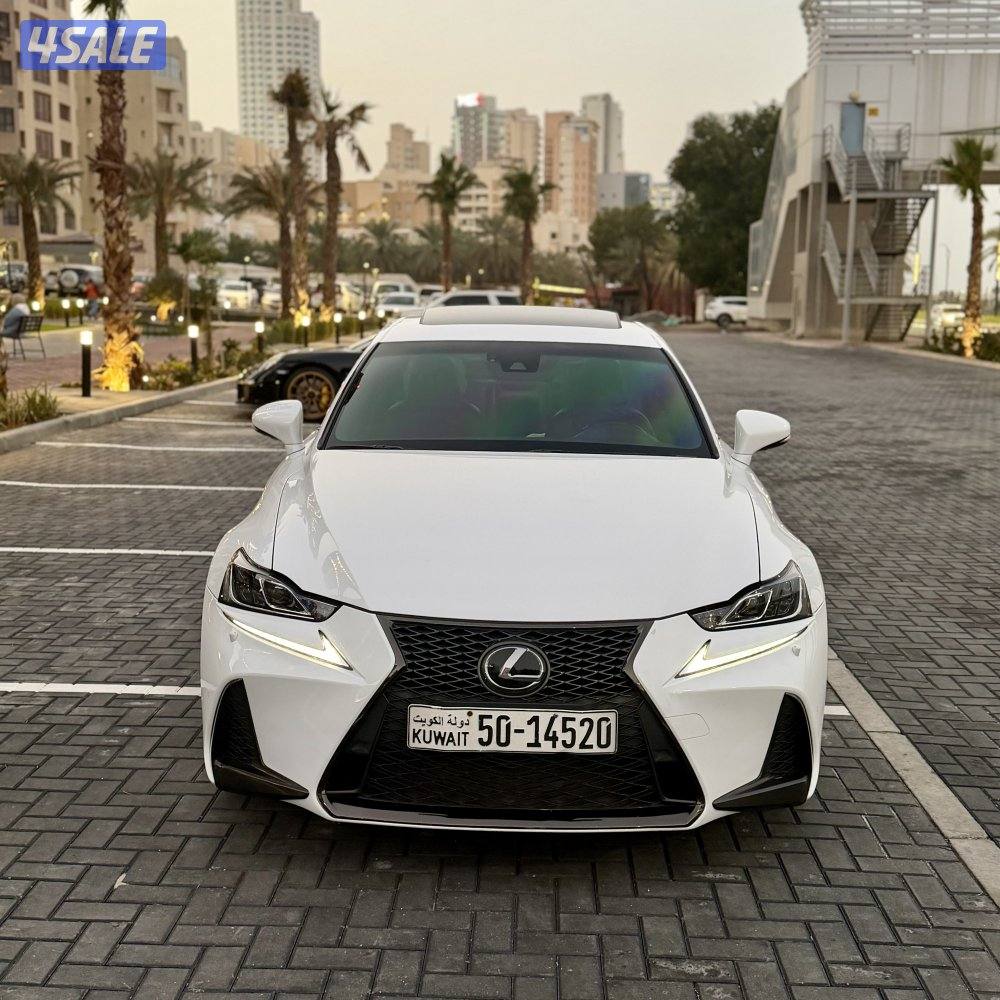 لكزس Isf 350 SPORT موديل 2017 عداد 130 الف  بحالة الوكاله1
