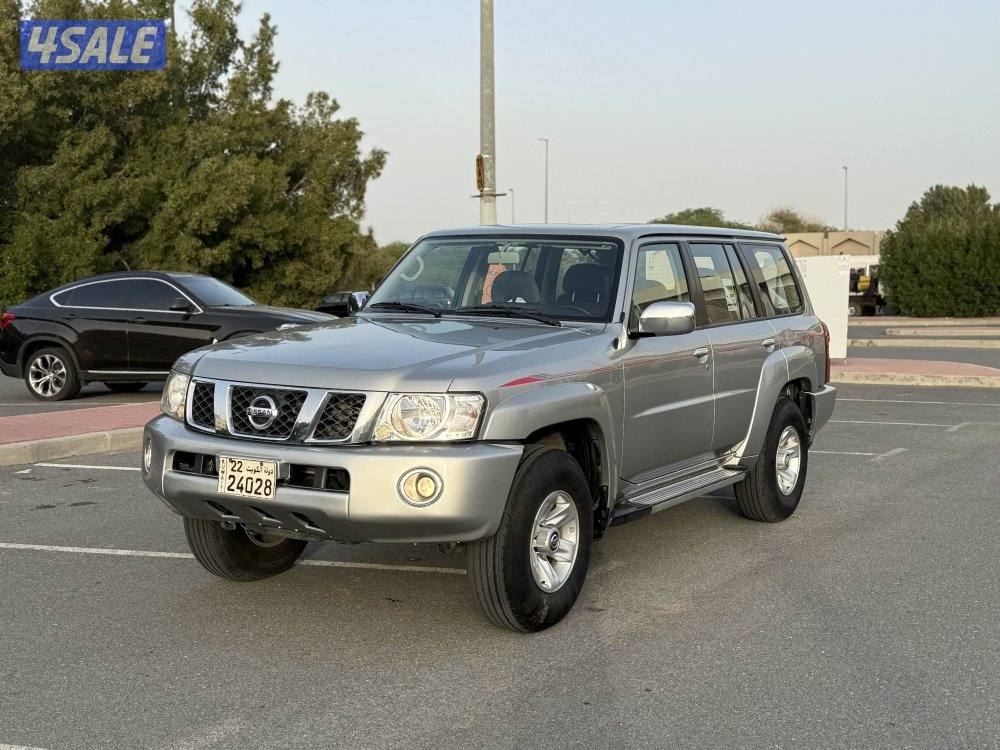 للبيع سفاري 2023 قير عادي شرط الفحص2