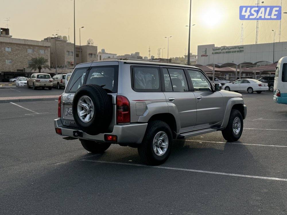 للبيع سفاري 2023 قير عادي شرط الفحص3