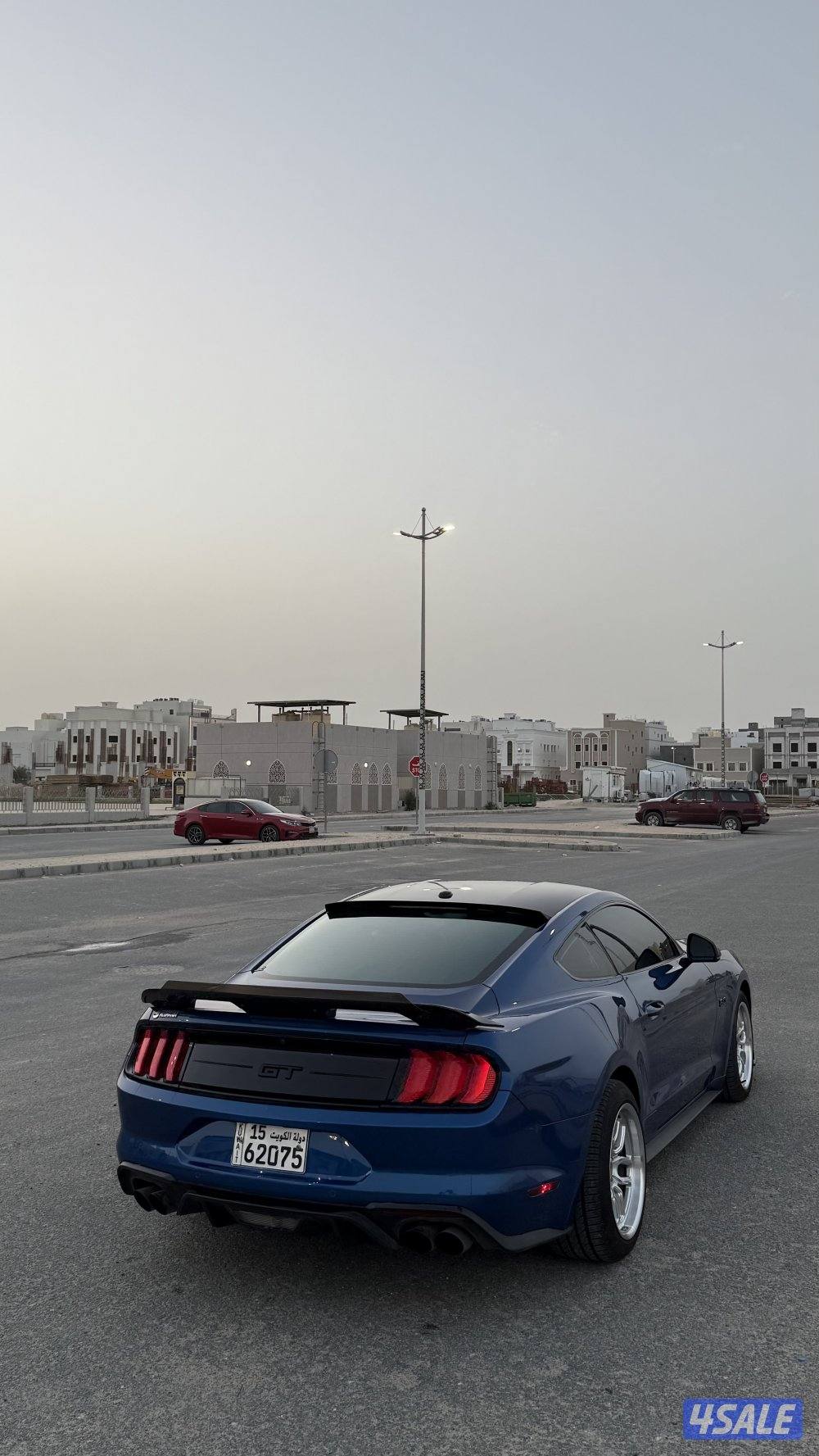 للبيع موستنق 2018 10 غيار ماشي 96 الف3