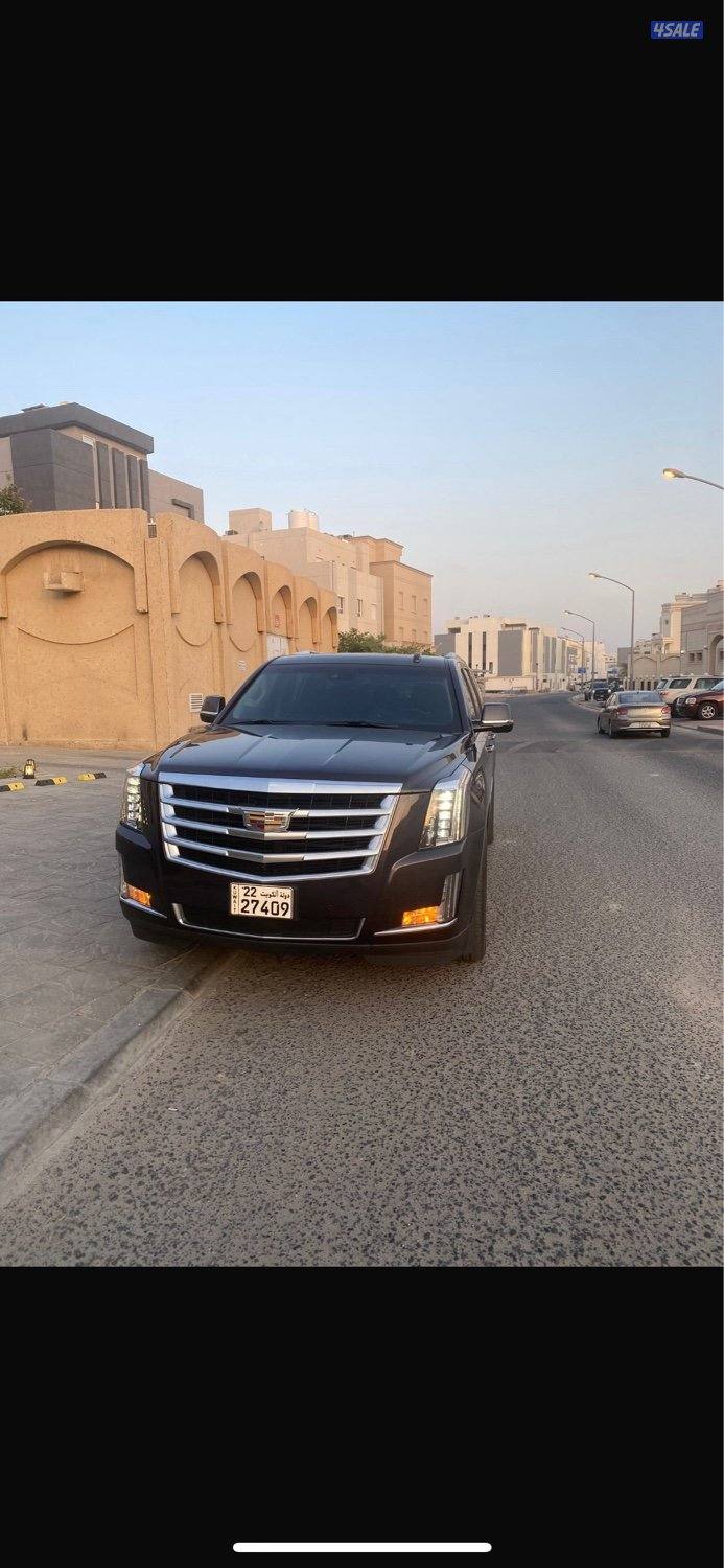 للبيع كاديلاك اسكاليد xl موديل 2016 كامل المواصفات ماشي 230 تقريبا13
