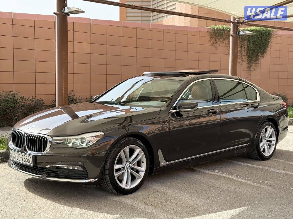 بي ام 730LI - موديل 2019 - عداد 168 - صبغ الوكاله - اعلى درجه0