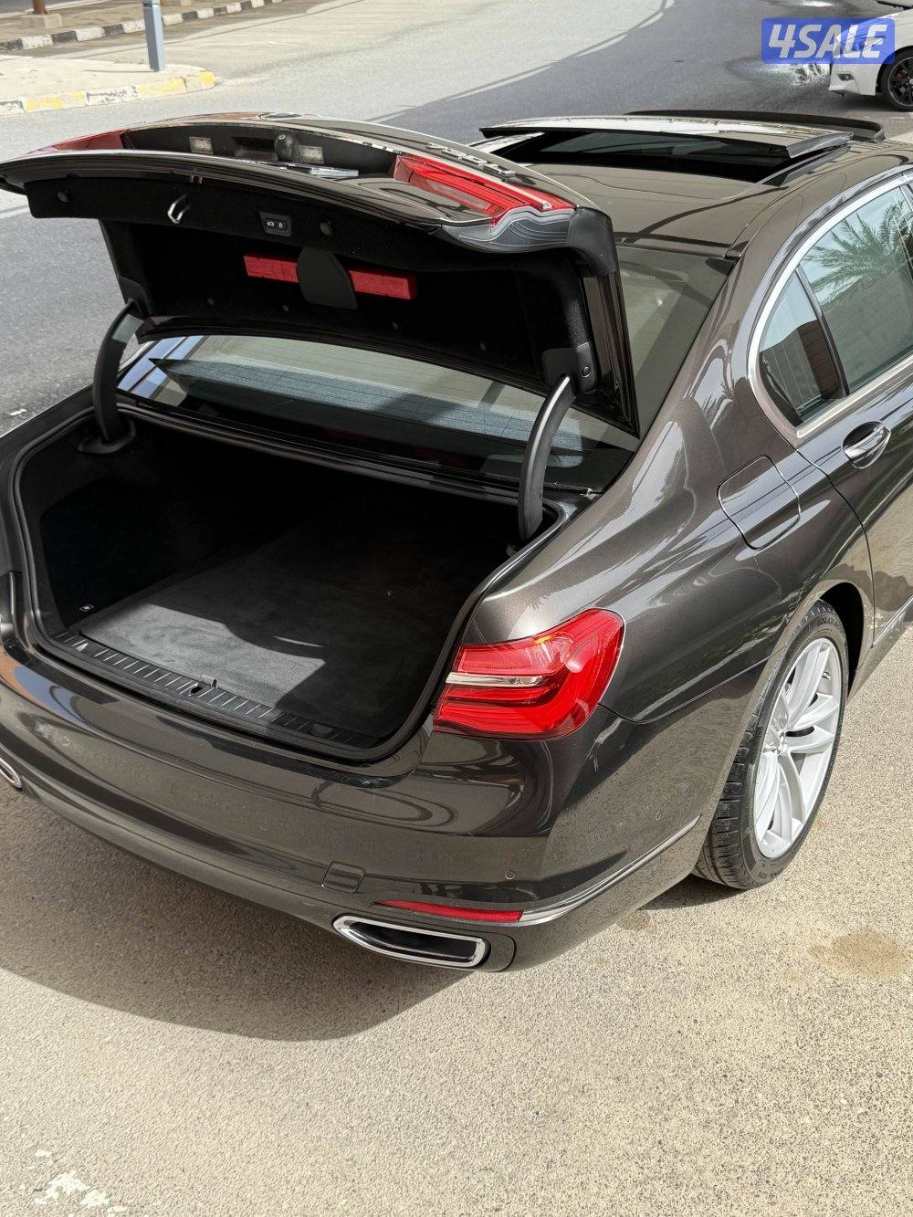 بي ام 730LI - موديل 2019 - عداد 168 - صبغ الوكاله - اعلى درجه9