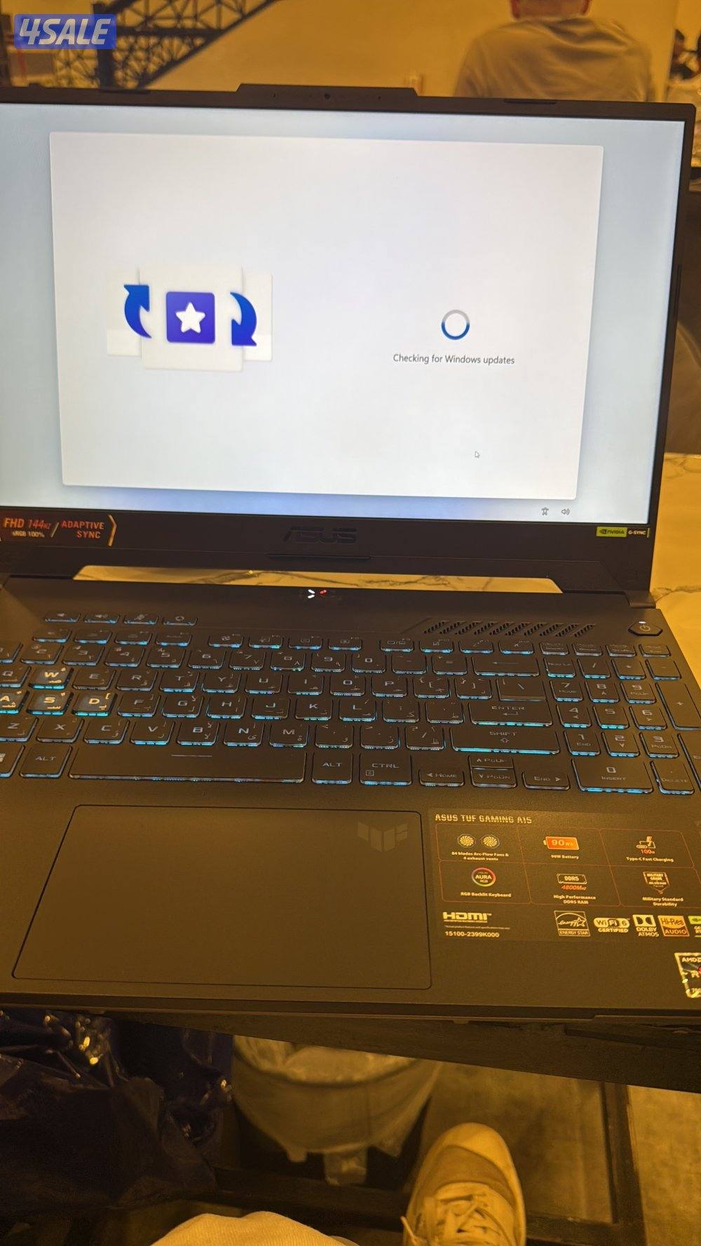 للبيع لابتوب اسوس. كرت الشاشة rtx 4060 AMD Ryzen 7 7435HS2