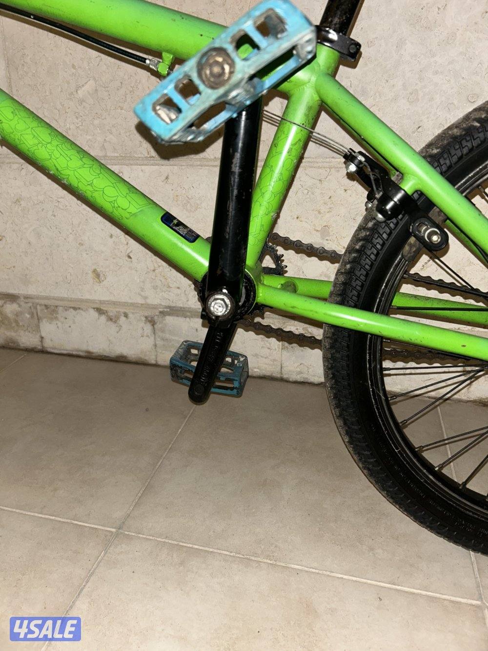 قاري BMX Stolen2