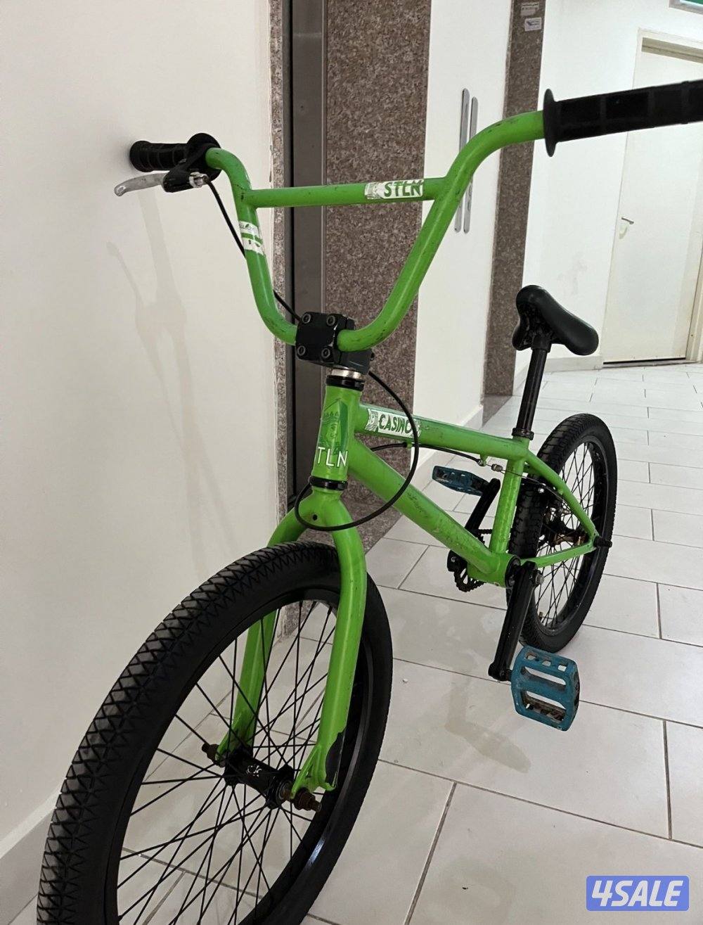 قاري BMX Stolen3