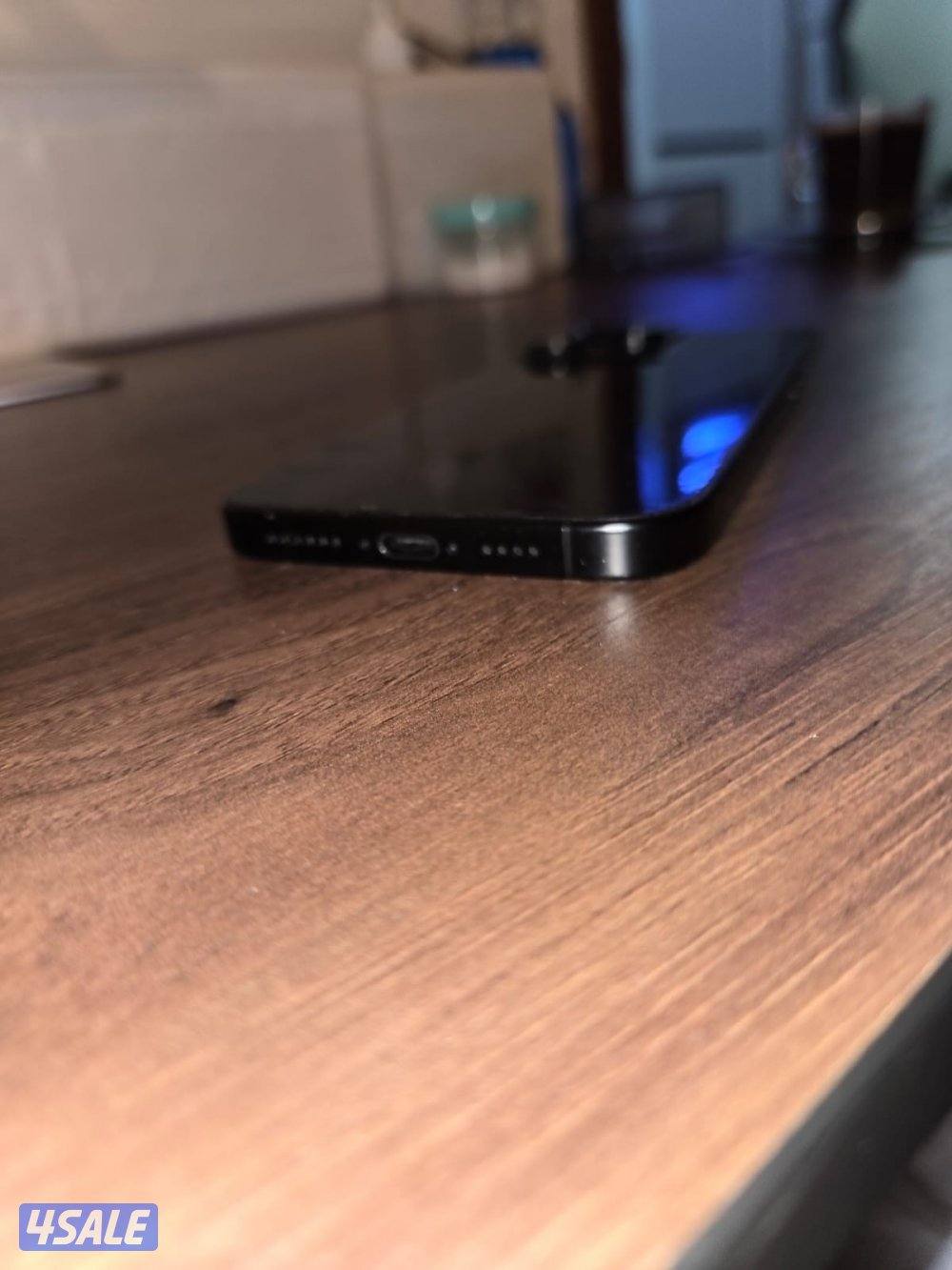 ايفون ٩٥٪؜ بطارية - ١٦ برو ماكس مع العلبة والشاحن2