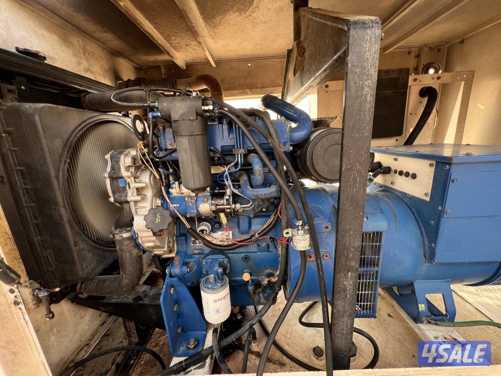 ماطور ديزل 60 KVA بيركنز 3 سلندر20113