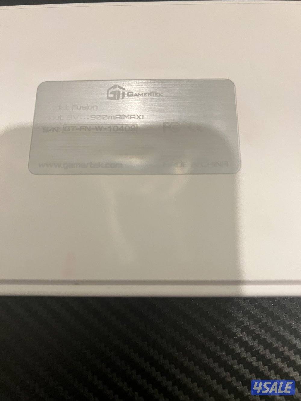 Selling my keyboard because I don't use it2