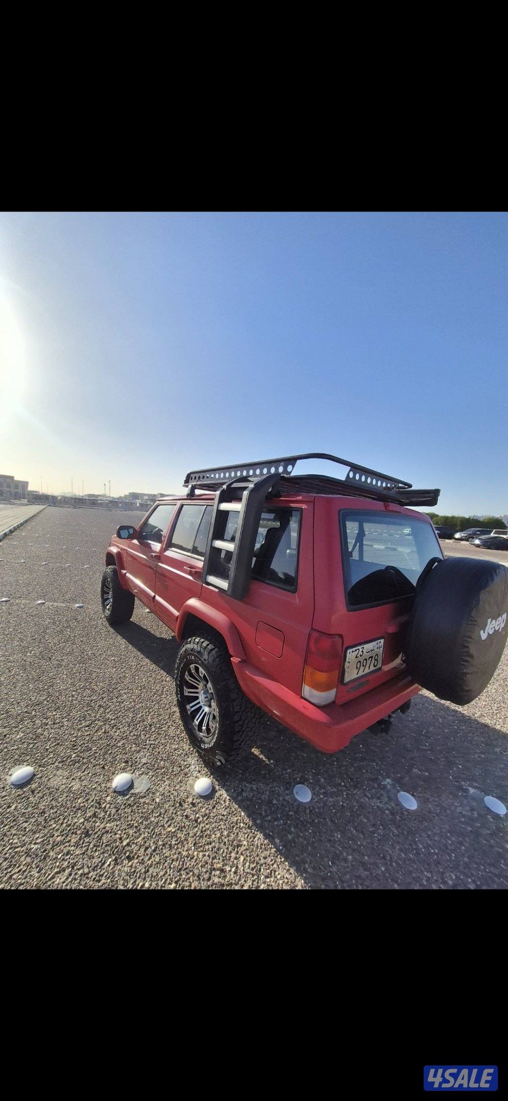 للبيع جيب شروكي 97 قير عادي سبير علاق12