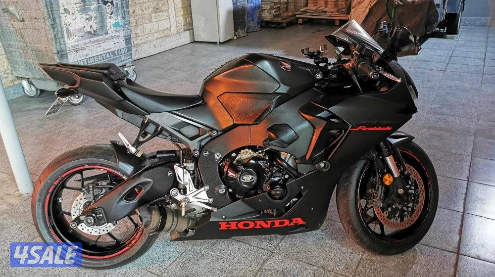 FIRE BLODE HONDA 1000RR0