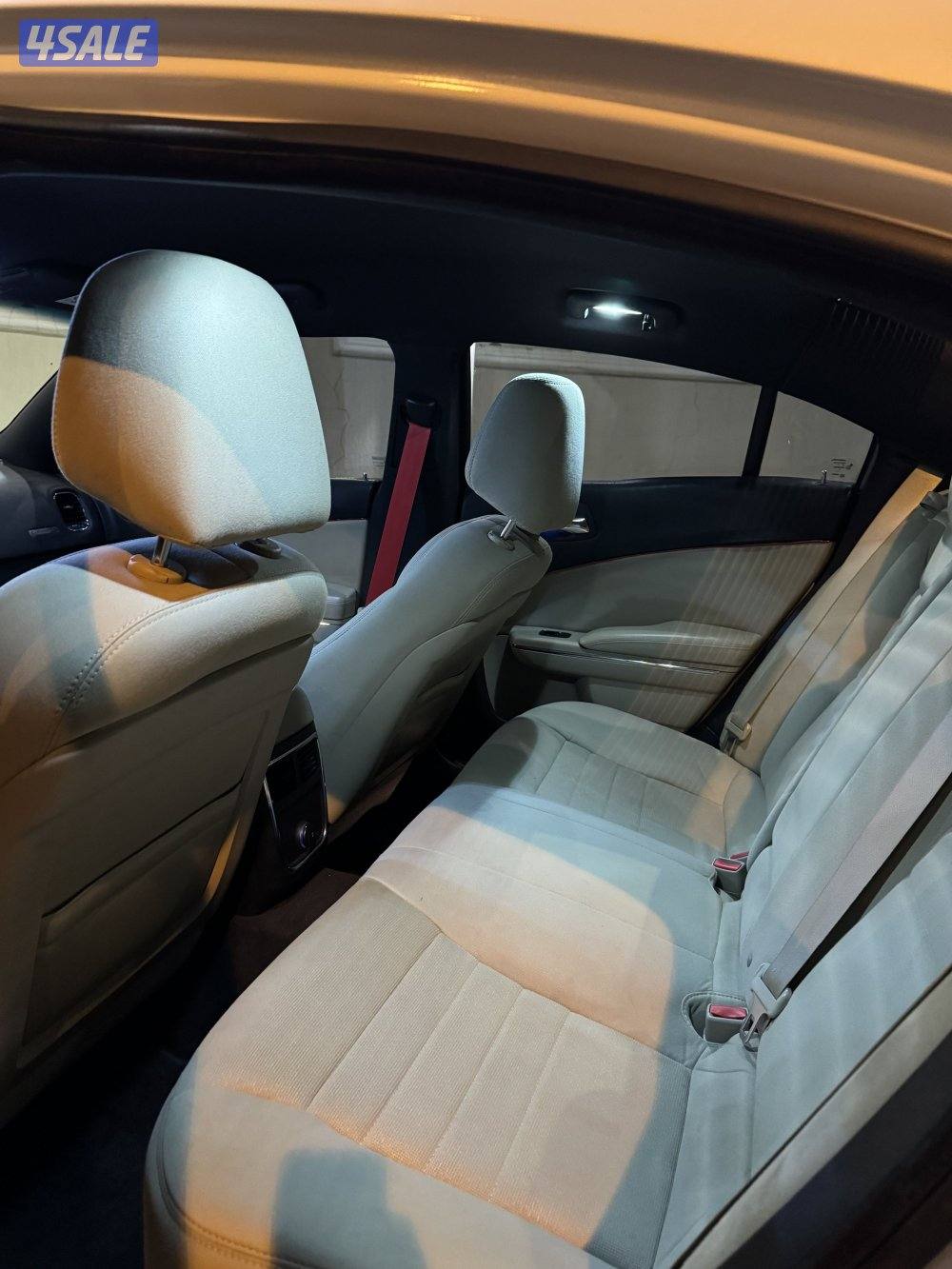 دوج تشارجر موديل 2014 سته سلندر بحاله ممتازه جدا8