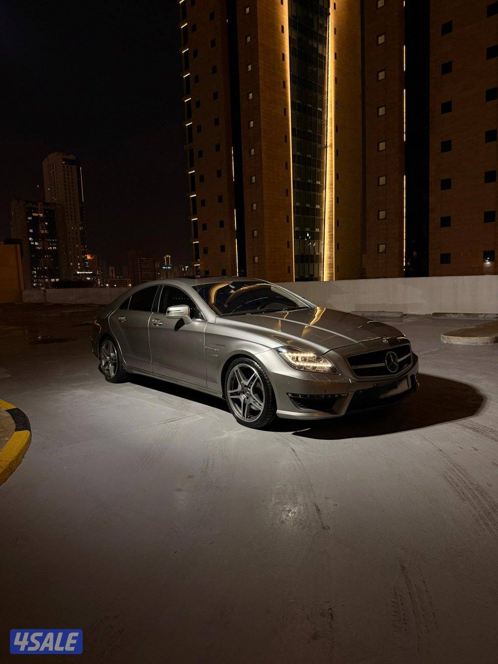 للبيع mercedes cls 63 amg2