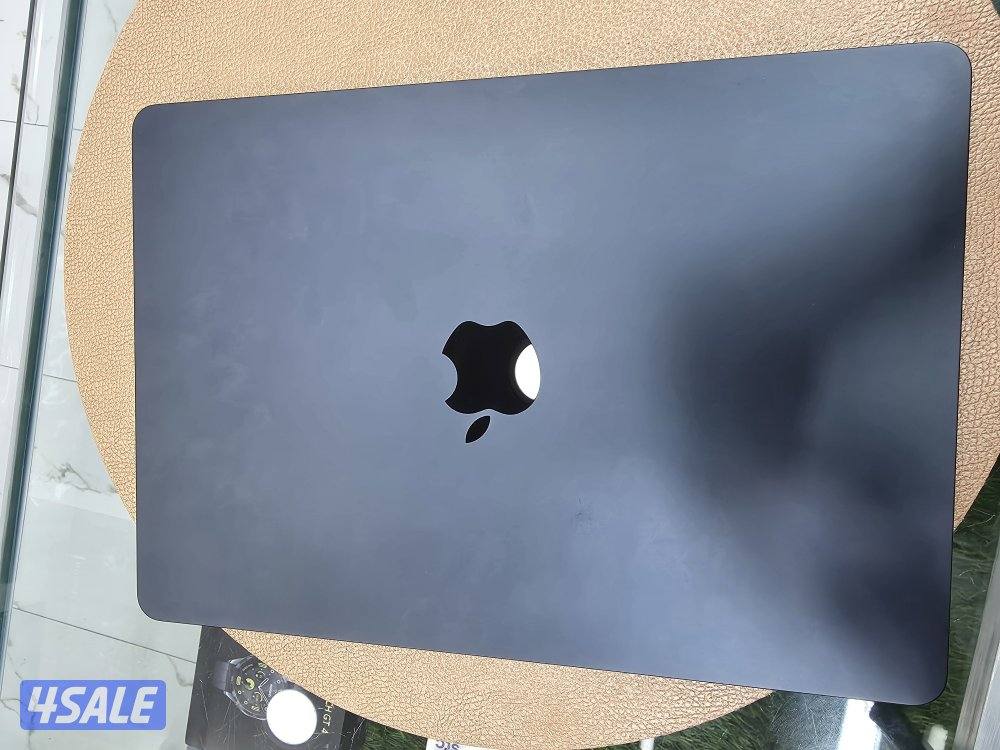 i have macbook air m2 16/256gb  just 7 cycle count 100% battery4