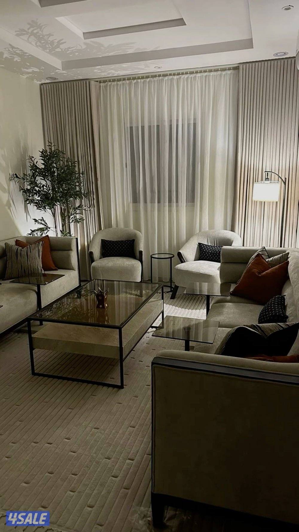 تفصال وتنجيد جميع انواع القنفات والستائر0