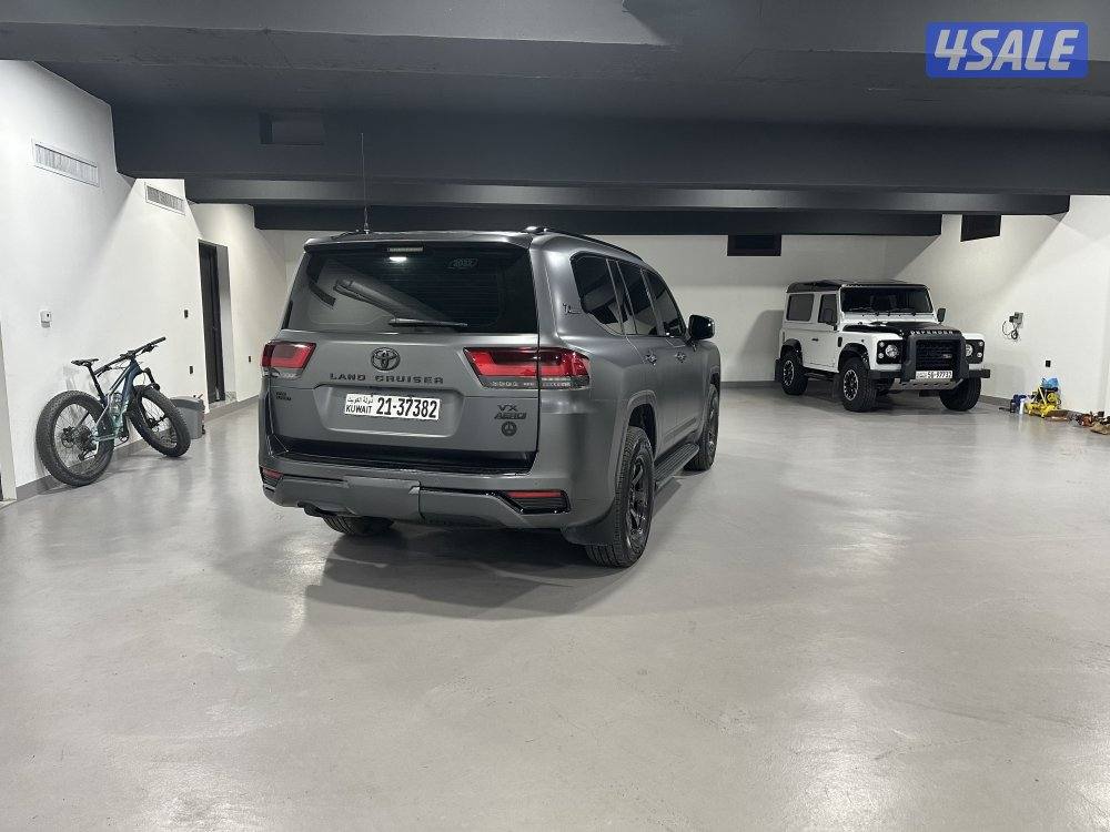 للبيع لاند كروزر vx تون تيربو1