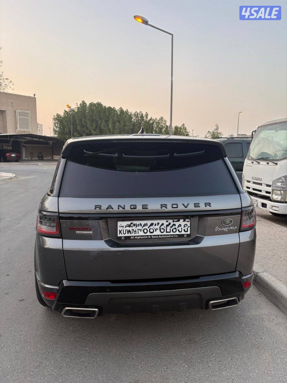 Sport V8 Supercharged1