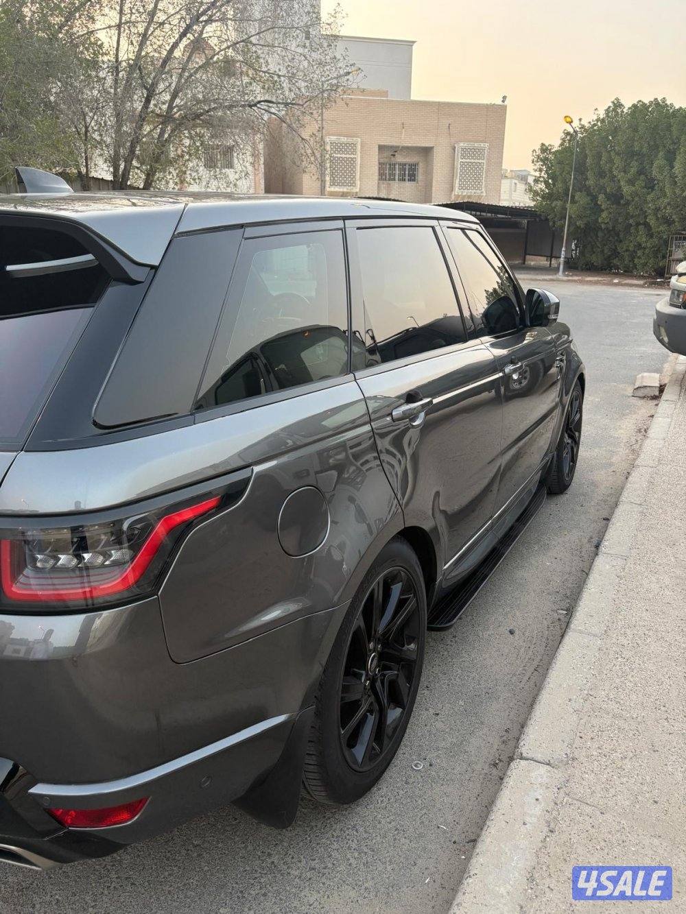 Sport V8 Supercharged2