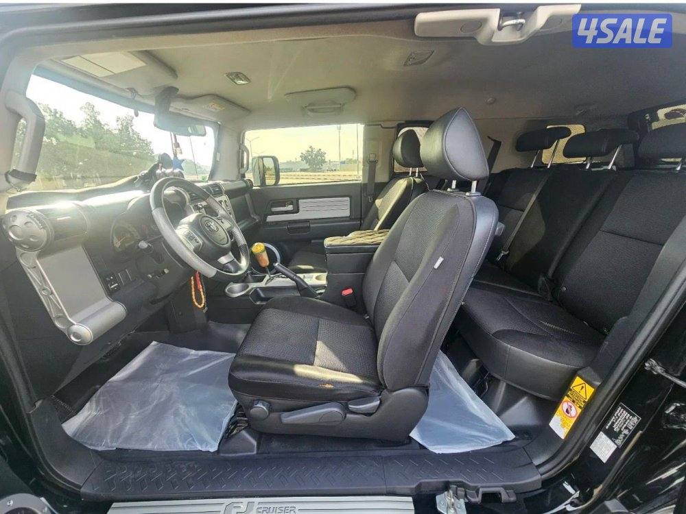 للبيع FJ Cruiser موديل 2017 الممشى 233 كيلو المالك الاول2