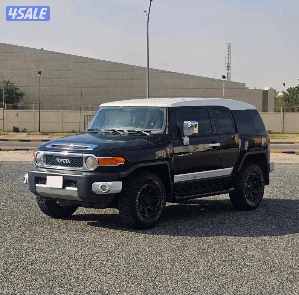 للبيع FJ Cruiser موديل 2017 الممشى 233 كيلو المالك الاول4