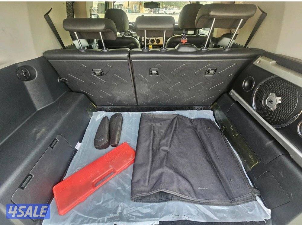 للبيع FJ Cruiser موديل 2017 الممشى 233 كيلو المالك الاول10