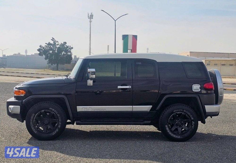 للبيع FJ Cruiser موديل 2017 الممشى 233 كيلو المالك الاول9