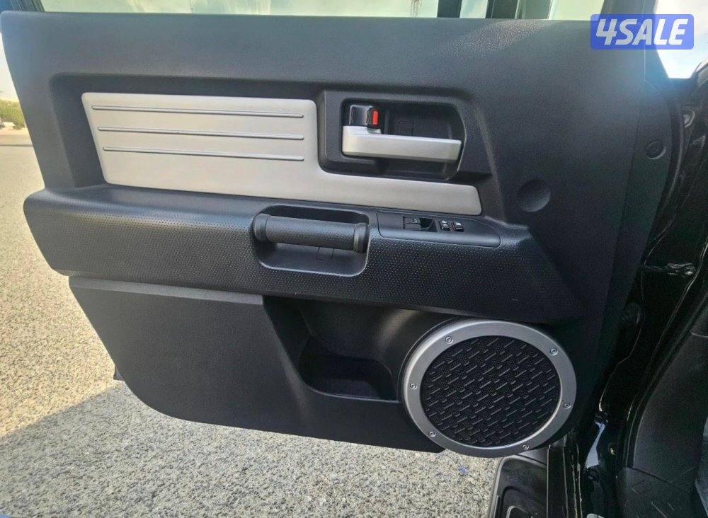 للبيع FJ Cruiser موديل 2017 الممشى 233 كيلو المالك الاول11