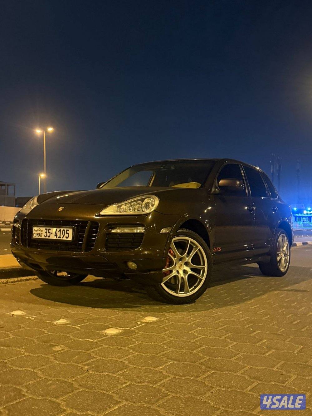 للبيع بورش كاين gts موديل ٢٠٠٩ ماشي ٢١٥ شرط الفحص0