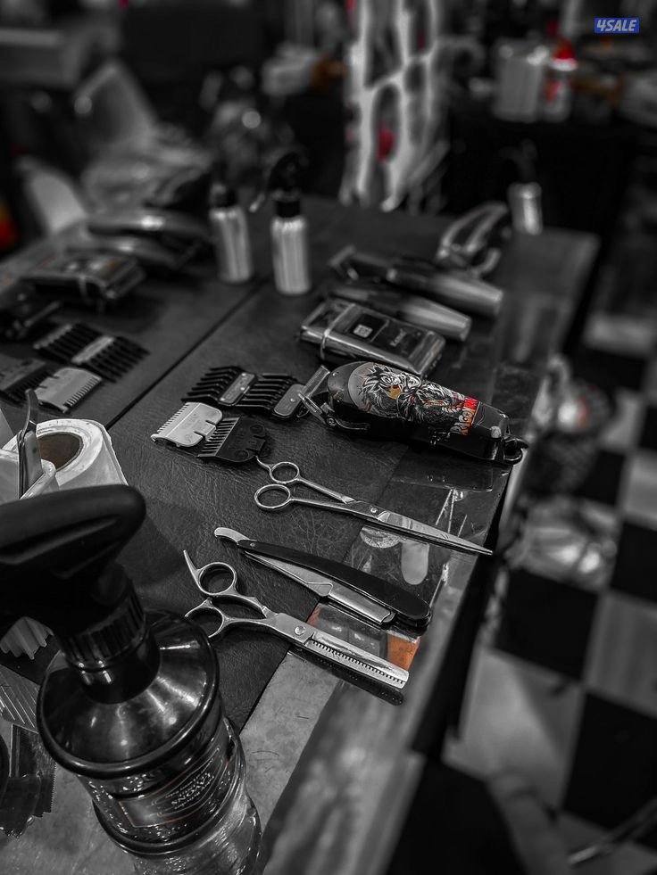 مطلوب حلاقين من جميع الجناسي صالون فالقرين والسكن متوافر فالمهبوله3