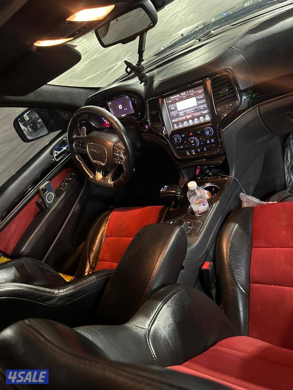 للبيع srt8 جيب بيعه سريعه3