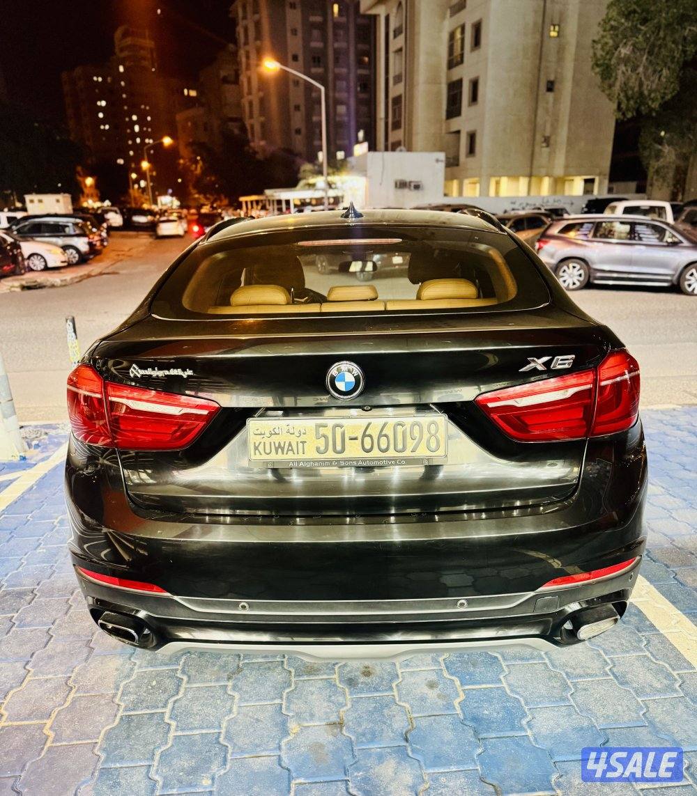 سياره نظيفه جدآ وممتازه اذا فيها شي انا بتحمل الفحص موديل 20192