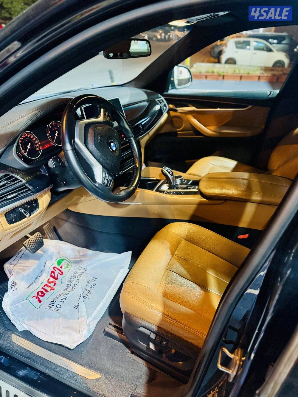 سياره نظيفه جدآ وممتازه اذا فيها شي انا بتحمل الفحص موديل 20198