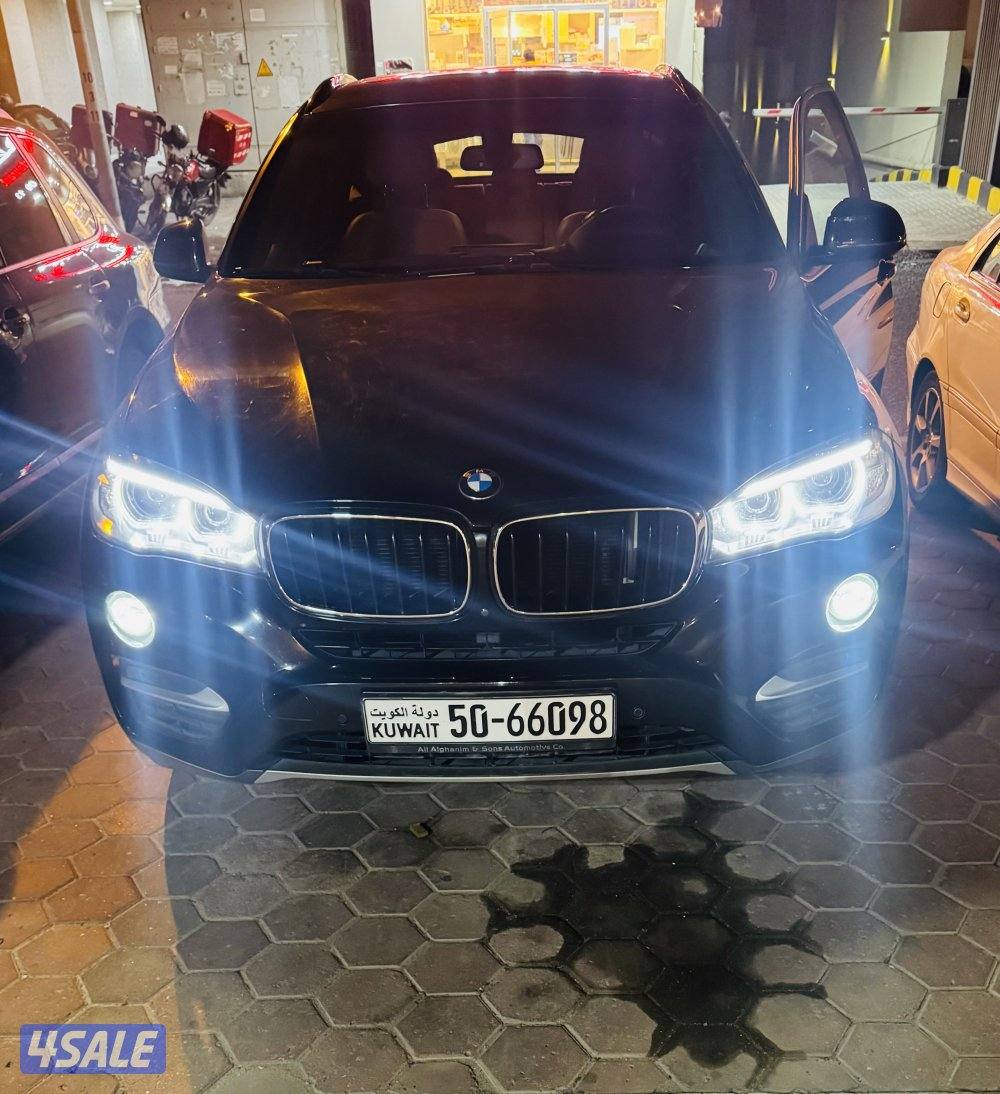 سياره نظيفه جدآ وممتازه اذا فيها شي انا بتحمل الفحص موديل 20193