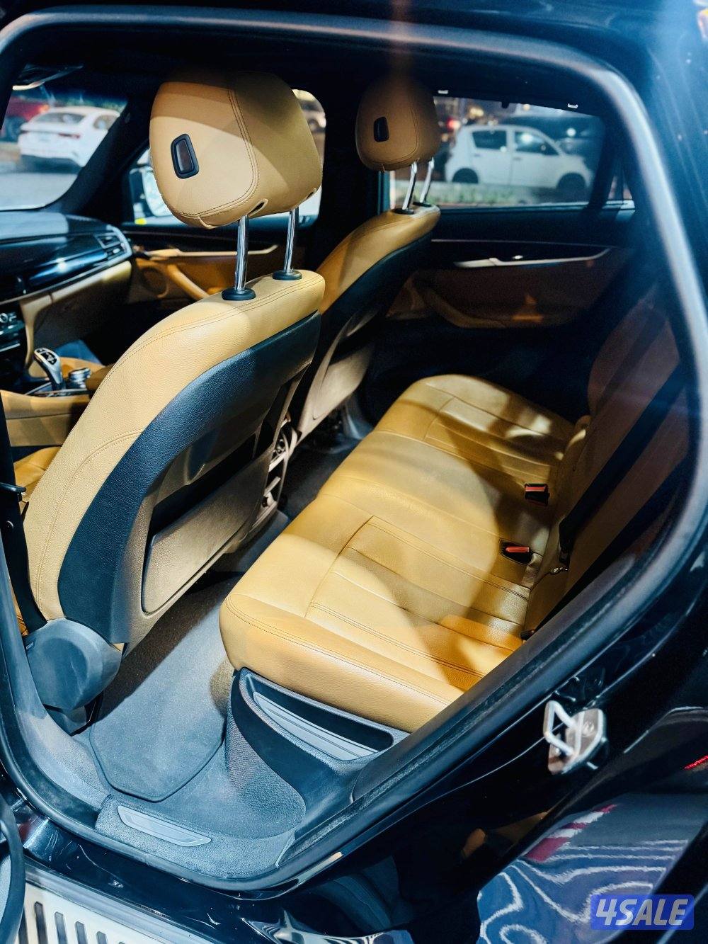 سياره نظيفه جدآ وممتازه اذا فيها شي انا بتحمل الفحص موديل 20196