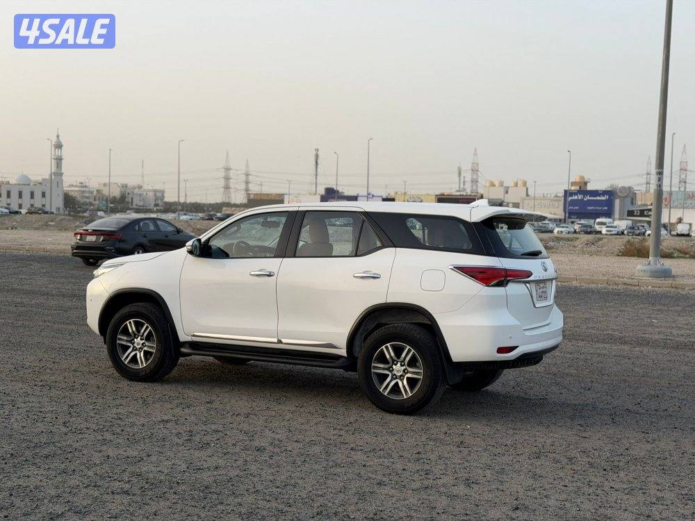 فورتنر 2018 نظيف جدا جدا1