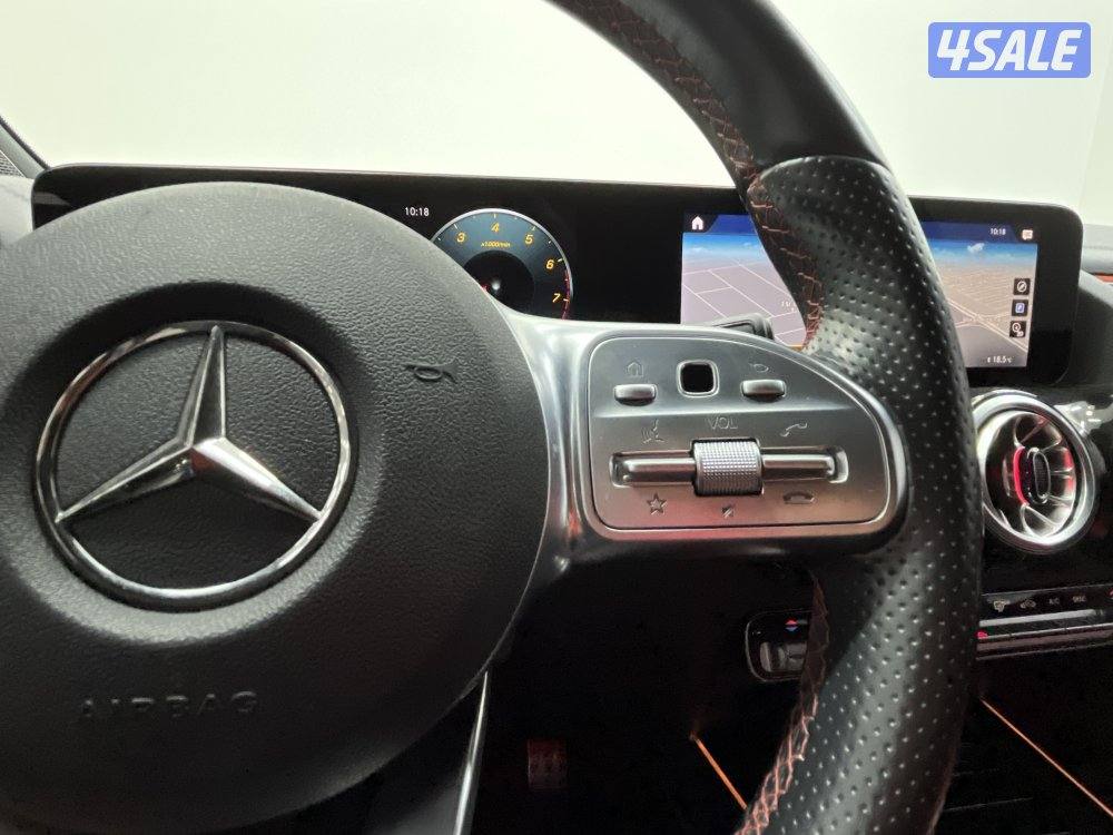 MERCEDES GLA200 Mercedes MERCEDES GLA200 20226