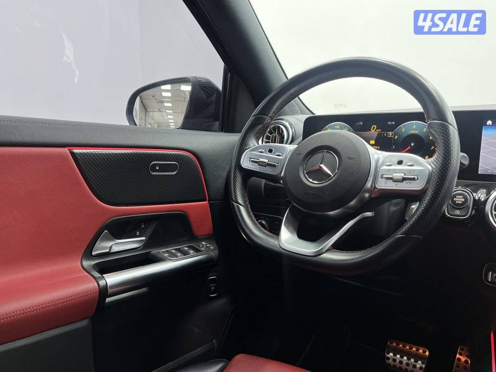 MERCEDES GLA200 Mercedes MERCEDES GLA200 202211