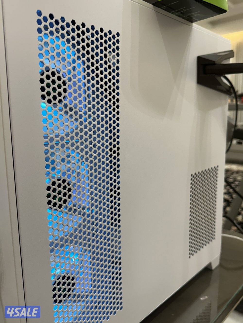 بي سي نظيف للبيع ( السعر قابل للتفاوض بالمعقول4