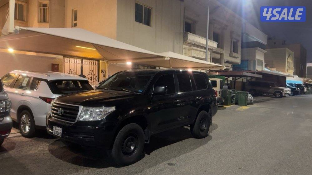 للبيع لاند GX1