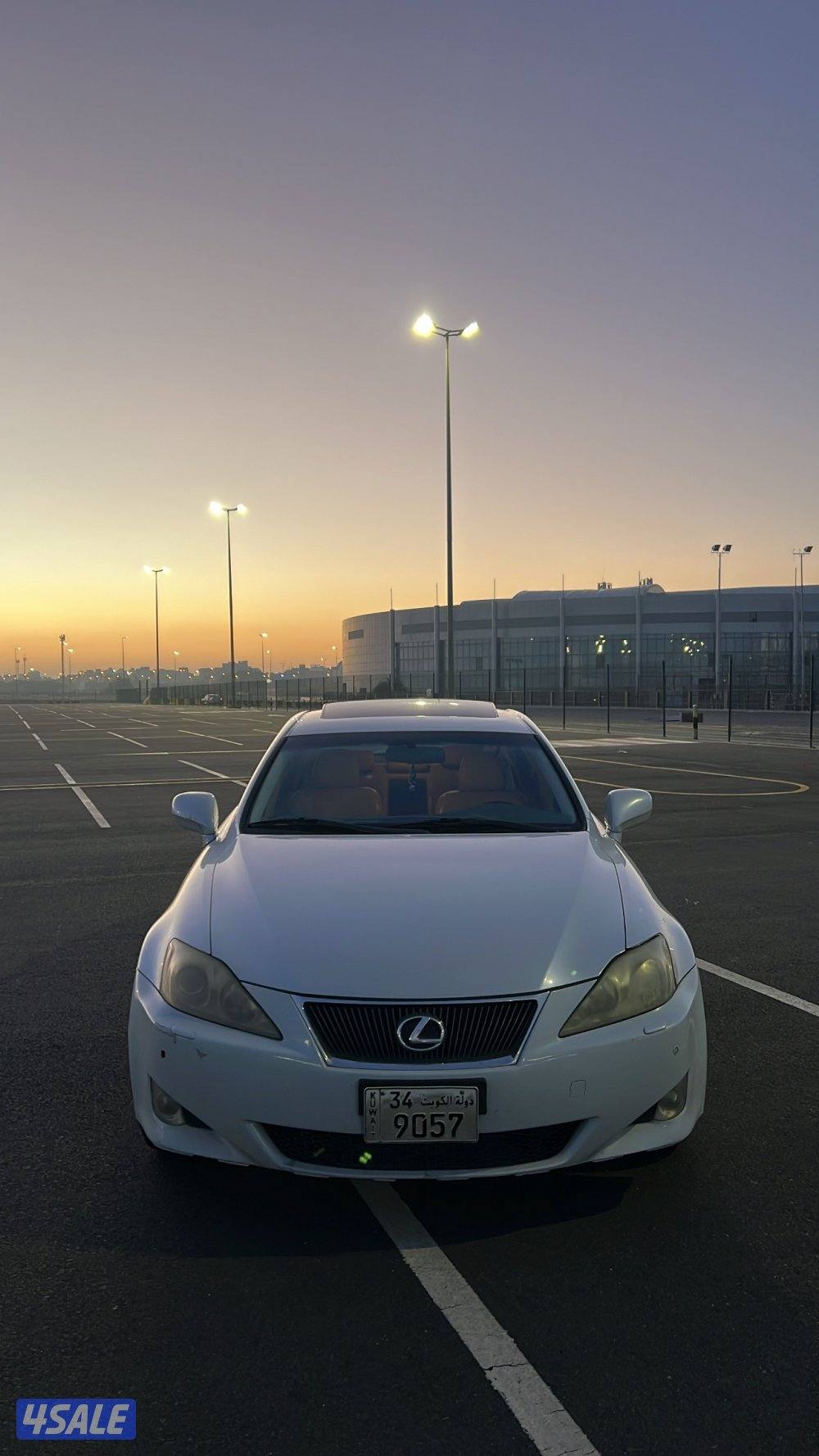 للبيع لكزس is 20081